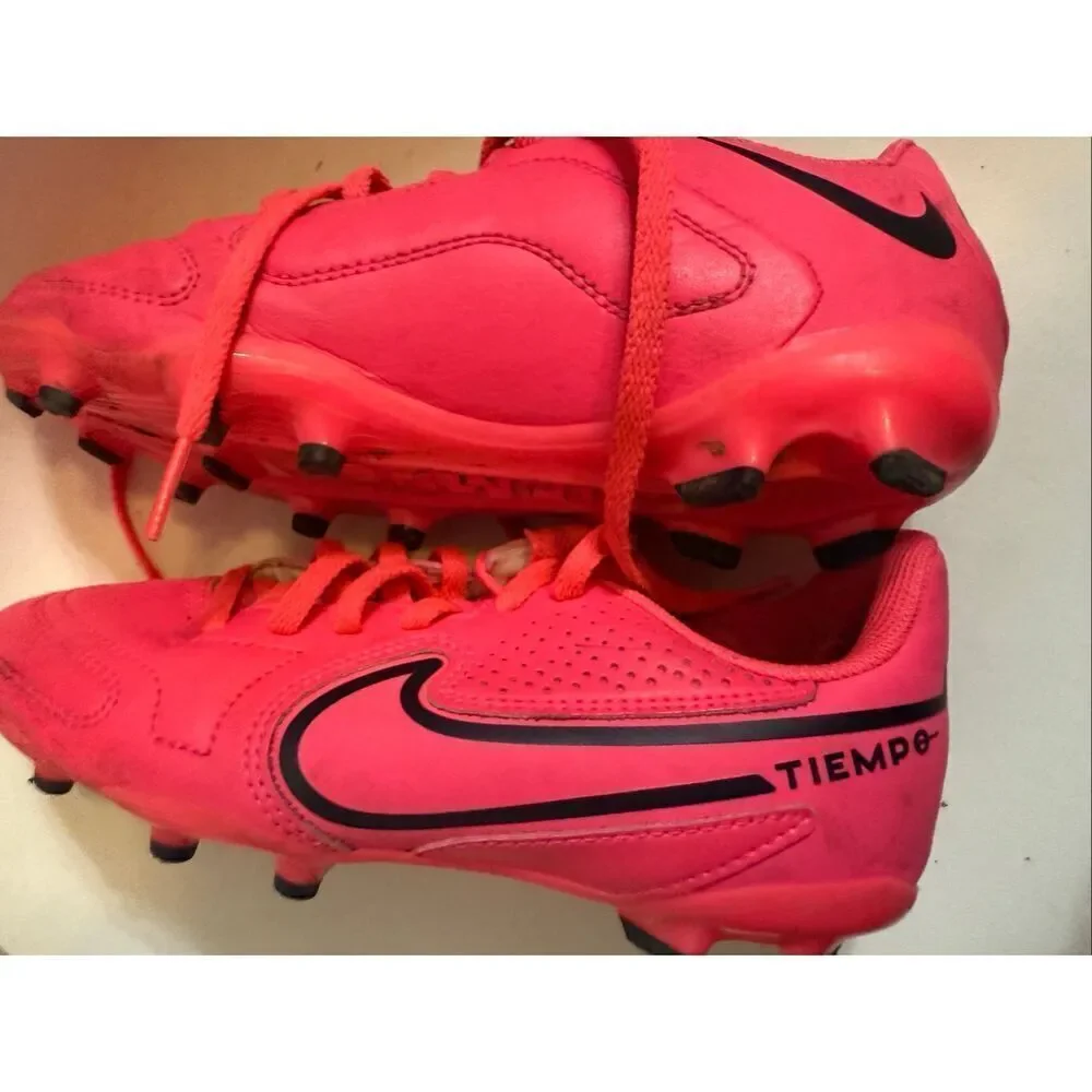 Nike Girl's Jr Tiempo Legend 9 Club MG Soccer Cleat Shoes Pink Size 1Y